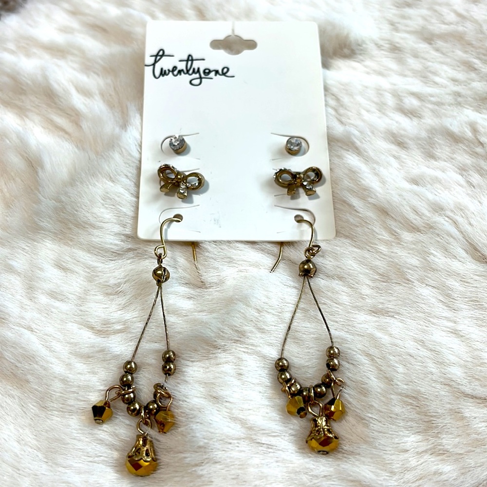 Forever 21 Earrings